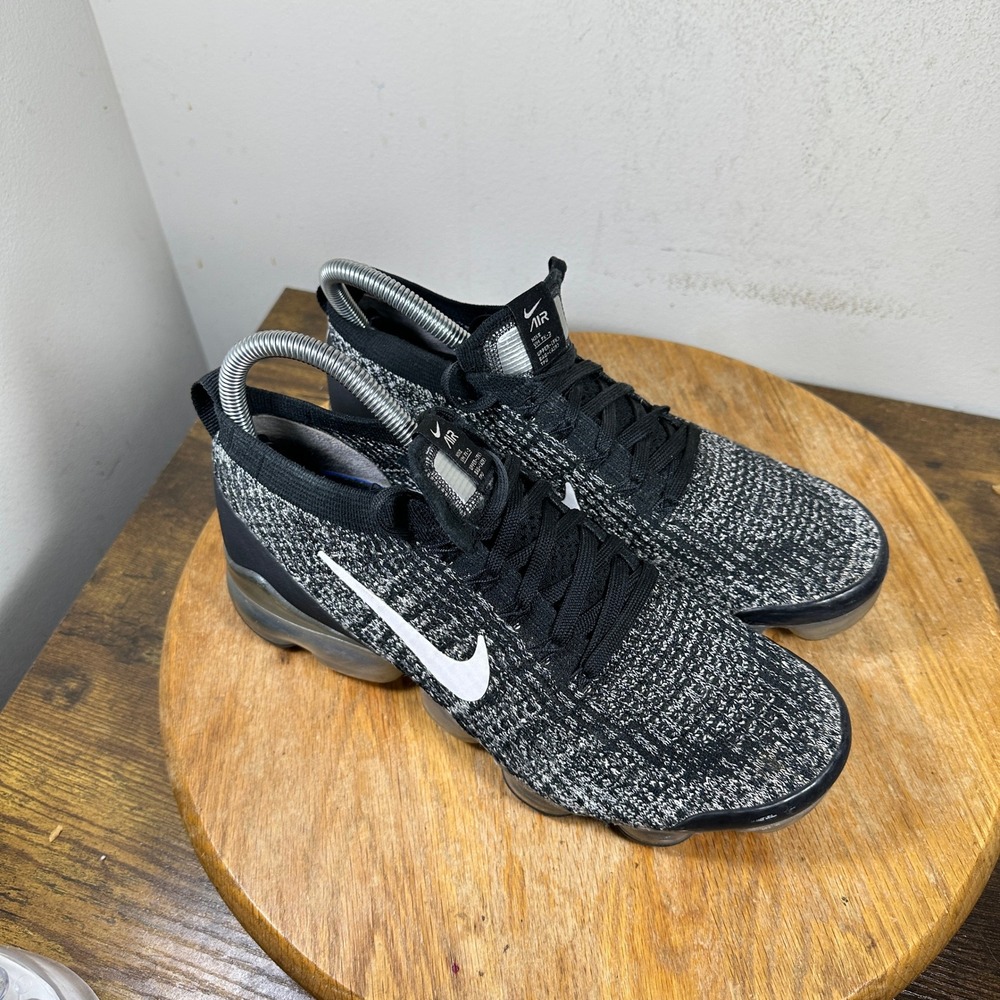 Nike Air Vapormax 3.0 Flyknit Oreo Black White AJ6900-002 Womens Size 7
